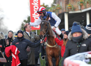 FU0E1255 The Jukebox Man