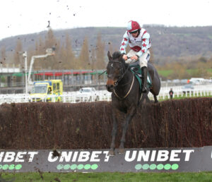 FU0E7907 Queensbury Boy