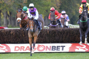 78F2069 Escapeandevade