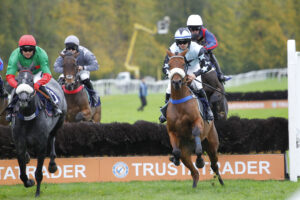 78F2439 El Gavilan [right]