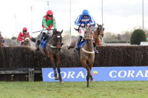 FU0E2098 The Doyen Chief