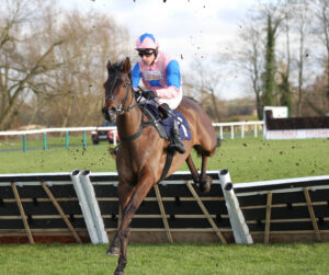 FU0E2285 Moneygarrow