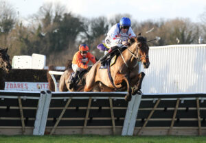 FU0E2514 Potters Charm