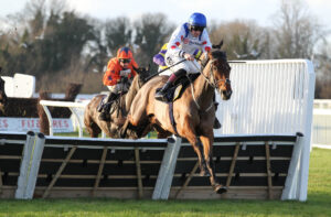 FU0E2515 Potters Charm