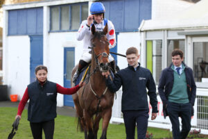 FU0E2536 Potters Charm