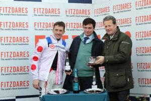 FU0E2550 Sam and Willy Twiston Davies