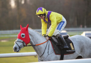 FU0E9222 Dangerous Touch