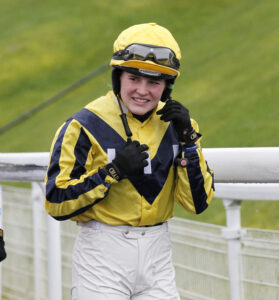 20J8501 Miss Clara Brewitt