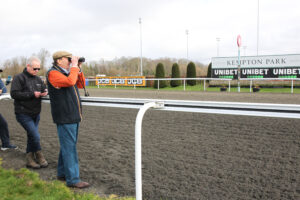 EN4D9660 Nicky Henderson   Kempton Park winning post