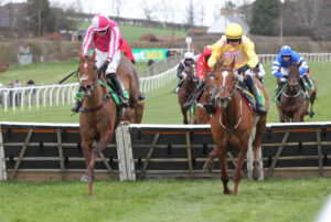 FU0E5992 Captain Hugo