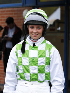 16B8646 Miss B Hampson