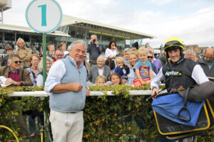 96E0148 Nigel Twiston Davies