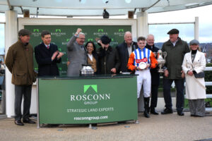 EN4D7709 Ask Brewster