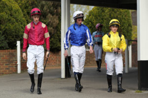 FU0E8808 Kempton Jockeys