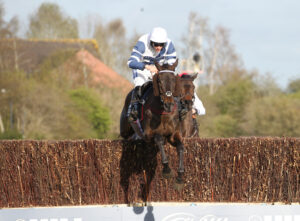 FV1E0316 Two To Tango