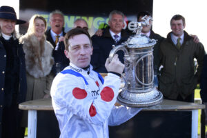 X5B5047 Sam Twiston Davies