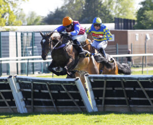 78F3852 Midnight View