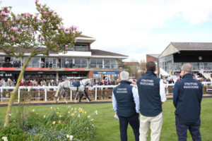EN4D7840 Round the Stratford paddock