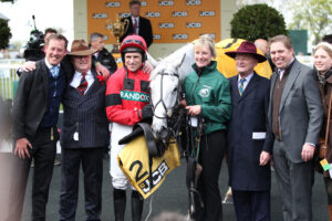 FU0E0247 Grey Dawning