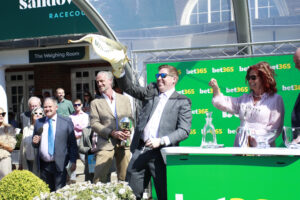 X5B7700 Dan Skelton