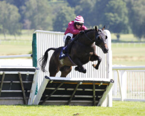 78F4518 Cawthorne Banker