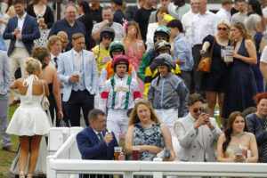 78F5561 Market Rasen jockeys