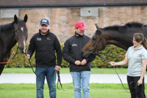 FU0E6808 Andrew Balding   Blue Bolt   Kalpana